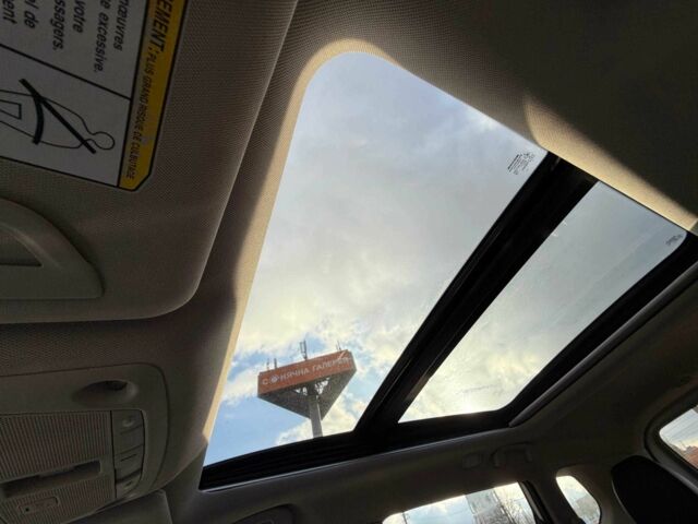 Белый Ниссан Rogue, объемом двигателя 2.5 л и пробегом 112 тыс. км за 15000 $, фото 18 на Automoto.ua