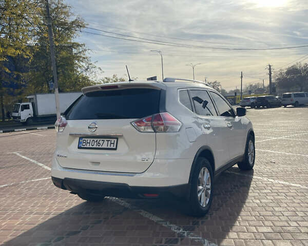 Белый Ниссан Rogue, объемом двигателя 2.49 л и пробегом 220 тыс. км за 11800 $, фото 7 на Automoto.ua