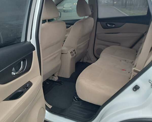 Білий Ніссан Rogue, об'ємом двигуна 2.49 л та пробігом 76 тис. км за 14200 $, фото 21 на Automoto.ua