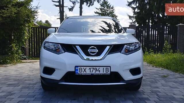Белый Ниссан Rogue, объемом двигателя 2.49 л и пробегом 161 тыс. км за 12800 $, фото 15 на Automoto.ua