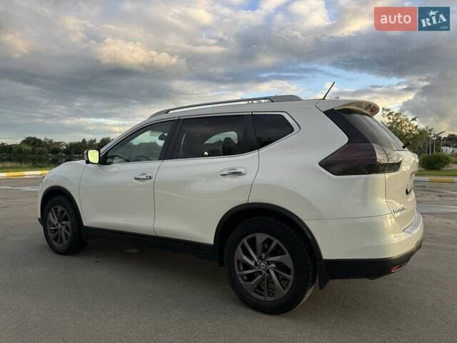 Белый Ниссан Rogue, объемом двигателя 0 л и пробегом 115 тыс. км за 14500 $, фото 10 на Automoto.ua