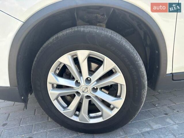 Белый Ниссан Rogue, объемом двигателя 2.49 л и пробегом 182 тыс. км за 13500 $, фото 16 на Automoto.ua