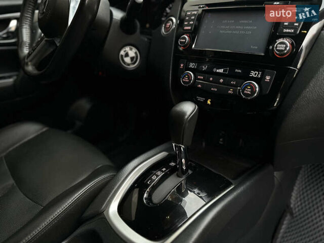 Белый Ниссан Rogue, объемом двигателя 2.49 л и пробегом 172 тыс. км за 14499 $, фото 36 на Automoto.ua