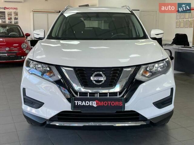 Белый Ниссан Rogue, объемом двигателя 2.49 л и пробегом 264 тыс. км за 13190 $, фото 4 на Automoto.ua