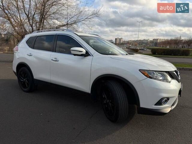 Белый Ниссан Rogue, объемом двигателя 2.5 л и пробегом 112 тыс. км за 15000 $, фото 17 на Automoto.ua