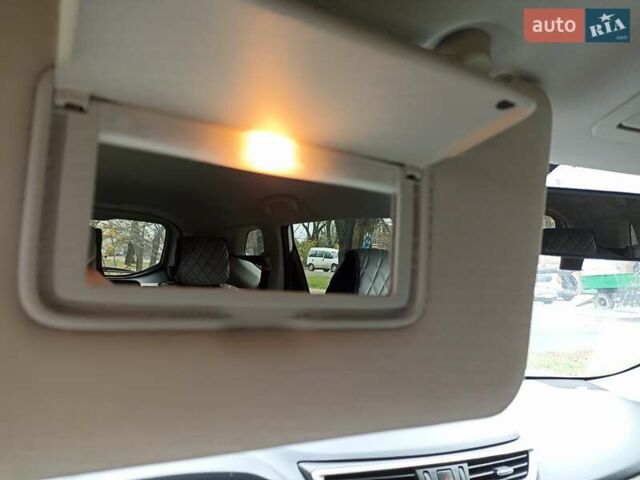 Білий Ніссан Rogue, об'ємом двигуна 2.49 л та пробігом 157 тис. км за 13800 $, фото 36 на Automoto.ua