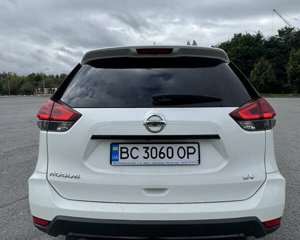 Белый Ниссан Rogue, объемом двигателя 2.5 л и пробегом 248 тыс. км за 14100 $, фото 7 на Automoto.ua