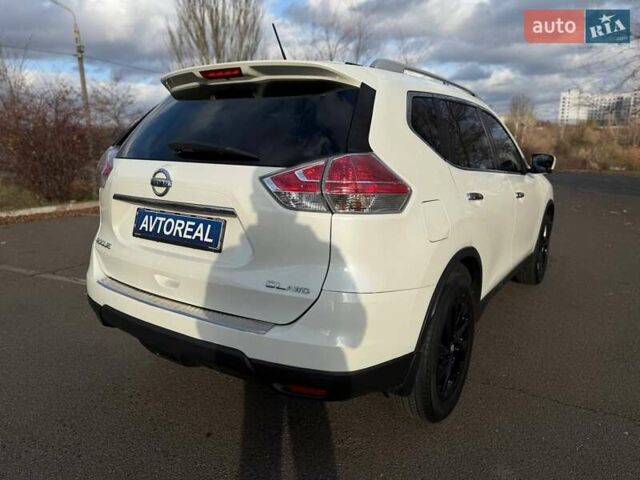 Белый Ниссан Rogue, объемом двигателя 2.5 л и пробегом 112 тыс. км за 15000 $, фото 27 на Automoto.ua