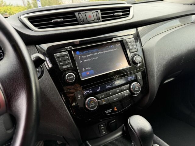 Белый Ниссан Rogue, объемом двигателя 2.5 л и пробегом 180 тыс. км за 13500 $, фото 18 на Automoto.ua