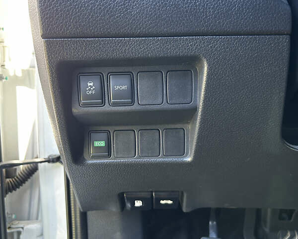 Білий Ніссан Rogue, об'ємом двигуна 2.49 л та пробігом 123 тис. км за 13200 $, фото 21 на Automoto.ua