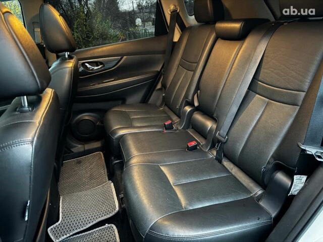 Білий Ніссан Rogue, об'ємом двигуна 2.5 л та пробігом 141 тис. км за 13990 $, фото 22 на Automoto.ua