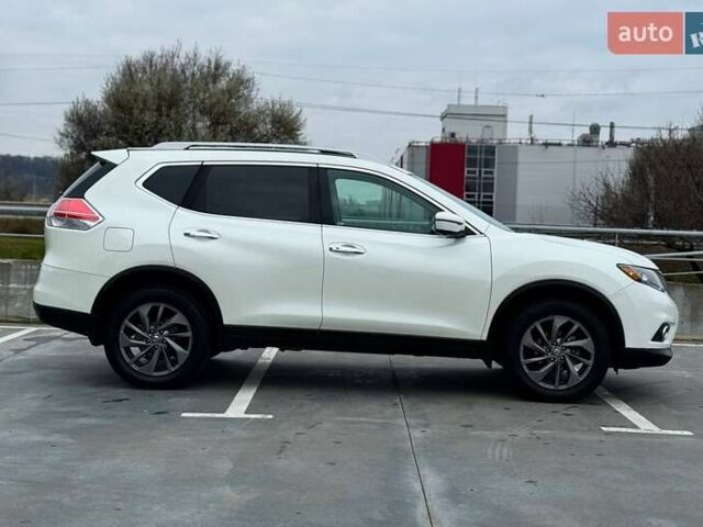 Белый Ниссан Rogue, объемом двигателя 2.5 л и пробегом 151 тыс. км за 15300 $, фото 7 на Automoto.ua