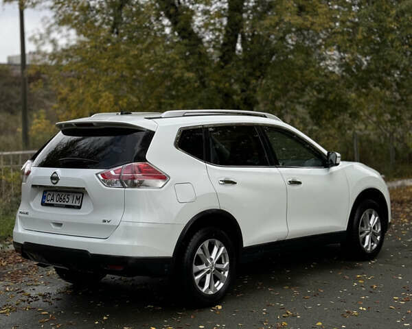 Ниссан Rogue 2016 в Черкассах на Automoto.ua Белый Ниссан Rogue, объемом двигателя 2.49 л и пробегом 145 тыс. км за 12300 $, фото 3 на Automoto.ua