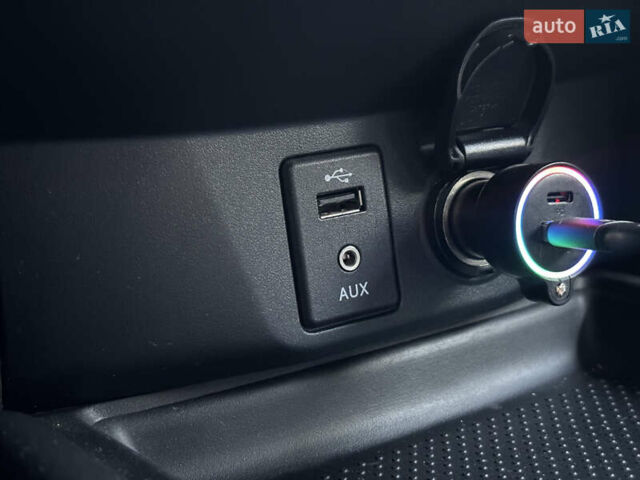 Білий Ніссан Rogue, об'ємом двигуна 2.5 л та пробігом 220 тис. км за 12000 $, фото 43 на Automoto.ua