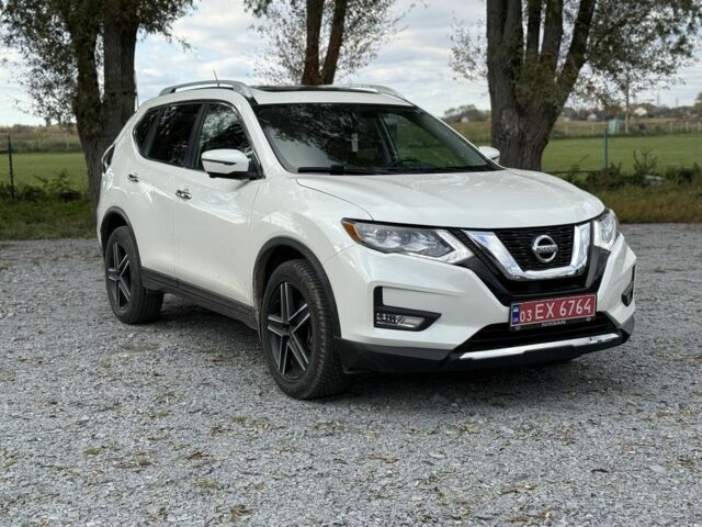 Белый Ниссан Rogue, объемом двигателя 2.5 л и пробегом 180 тыс. км за 13500 $, фото 2 на Automoto.ua