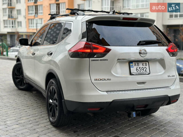 Белый Ниссан Rogue, объемом двигателя 2.49 л и пробегом 172 тыс. км за 14499 $, фото 9 на Automoto.ua