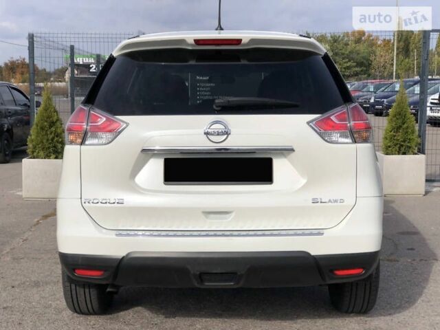 Білий Ніссан Rogue, об'ємом двигуна 2.5 л та пробігом 117 тис. км за 14300 $, фото 3 на Automoto.ua