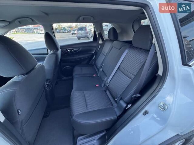 Белый Ниссан Rogue, объемом двигателя 2.5 л и пробегом 81 тыс. км за 17500 $, фото 26 на Automoto.ua