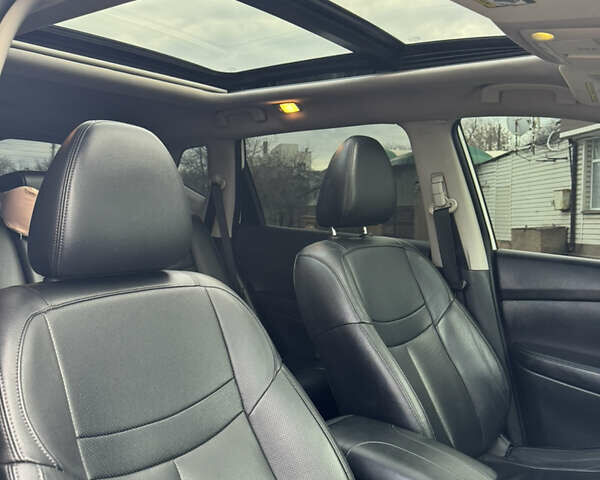 Белый Ниссан Rogue, объемом двигателя 2.49 л и пробегом 107 тыс. км за 16800 $, фото 10 на Automoto.ua