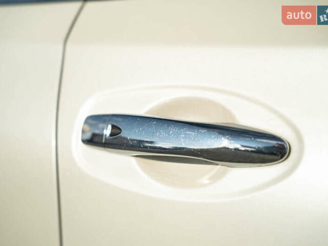 Белый Ниссан Rogue, объемом двигателя 2.49 л и пробегом 132 тыс. км за 14900 $, фото 12 на Automoto.ua