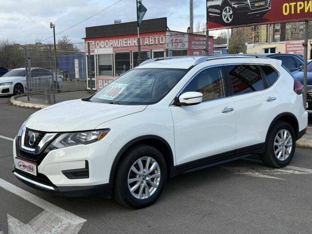 Белый Ниссан Rogue, объемом двигателя 2.5 л и пробегом 119 тыс. км за 12800 $, фото 2 на Automoto.ua