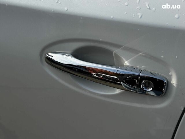 Белый Ниссан Rogue, объемом двигателя 2.5 л и пробегом 178 тыс. км за 14680 $, фото 8 на Automoto.ua