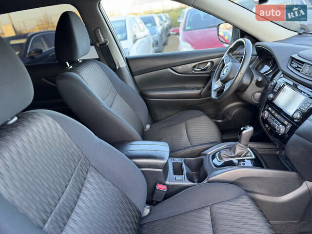 Белый Ниссан Rogue, объемом двигателя 2.5 л и пробегом 151 тыс. км за 14300 $, фото 49 на Automoto.ua