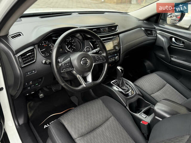 Белый Ниссан Rogue, объемом двигателя 2.49 л и пробегом 133 тыс. км за 13900 $, фото 42 на Automoto.ua