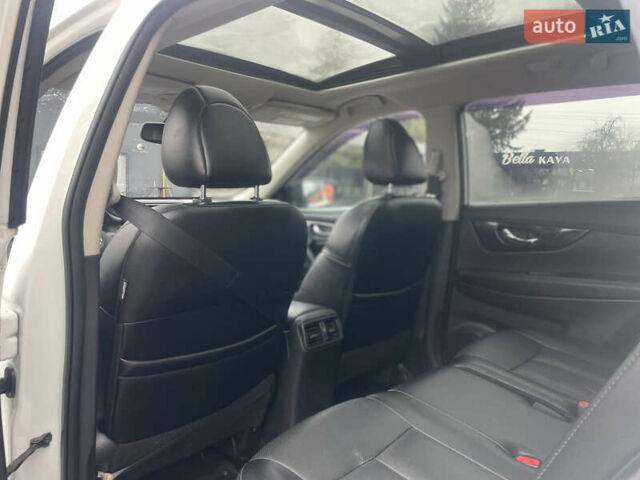 Белый Ниссан Rogue, объемом двигателя 2.5 л и пробегом 144 тыс. км за 15999 $, фото 20 на Automoto.ua