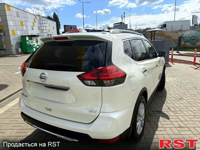 Білий Ніссан Rogue, об'ємом двигуна 2.5 л та пробігом 59 тис. км за 15800 $, фото 1 на Automoto.ua