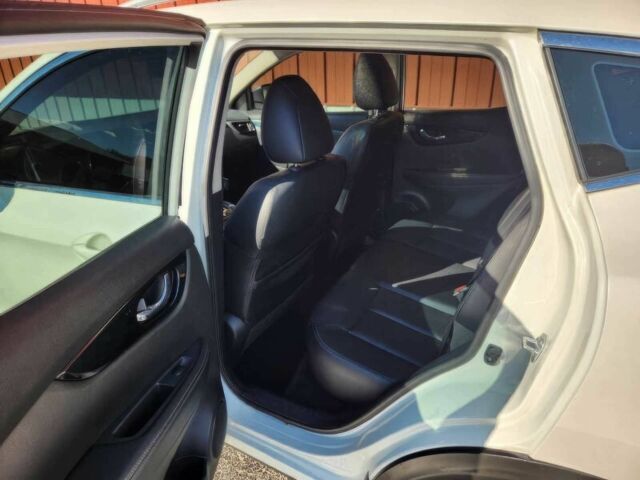 Білий Ніссан Rogue, об'ємом двигуна 2 л та пробігом 57 тис. км за 2850 $, фото 8 на Automoto.ua