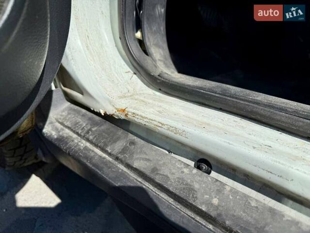 Белый Ниссан Rogue, объемом двигателя 2.49 л и пробегом 85 тыс. км за 7000 $, фото 31 на Automoto.ua