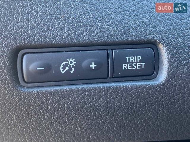 Белый Ниссан Rogue, объемом двигателя 2.49 л и пробегом 112 тыс. км за 14290 $, фото 25 на Automoto.ua