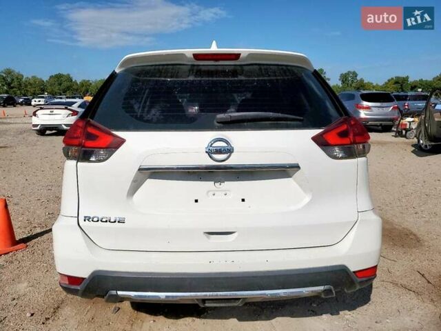 Белый Ниссан Rogue, объемом двигателя 2.5 л и пробегом 102 тыс. км за 2100 $, фото 5 на Automoto.ua