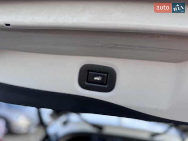 Белый Ниссан Rogue, объемом двигателя 2.5 л и пробегом 151 тыс. км за 14300 $, фото 43 на Automoto.ua