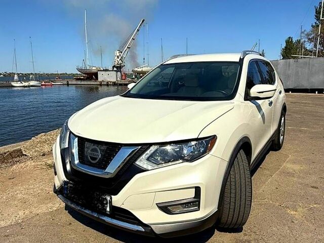 Білий Ніссан Rogue, об'ємом двигуна 2.5 л та пробігом 170 тис. км за 13300 $, фото 1 на Automoto.ua