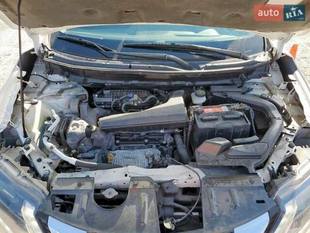 Белый Ниссан Rogue, объемом двигателя 2.5 л и пробегом 102 тыс. км за 2100 $, фото 10 на Automoto.ua