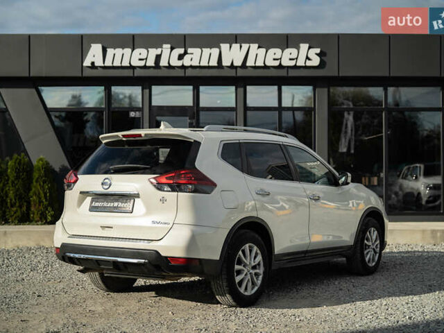 Белый Ниссан Rogue, объемом двигателя 2.49 л и пробегом 132 тыс. км за 14900 $, фото 4 на Automoto.ua