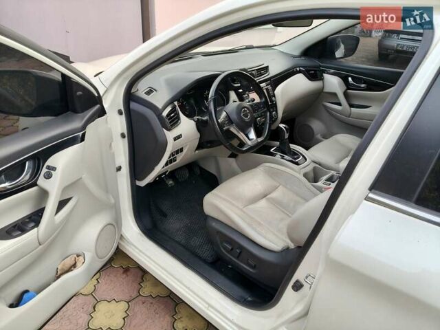 Білий Ніссан Rogue, об'ємом двигуна 2 л та пробігом 134 тис. км за 15300 $, фото 11 на Automoto.ua