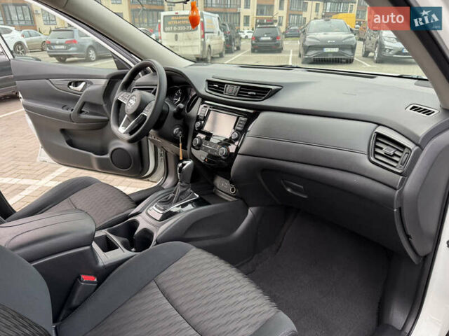 Білий Ніссан Rogue, об'ємом двигуна 2.5 л та пробігом 151 тис. км за 12950 $, фото 47 на Automoto.ua