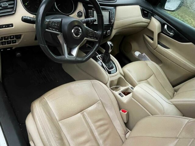 Білий Ніссан Rogue, об'ємом двигуна 2.5 л та пробігом 123 тис. км за 15000 $, фото 6 на Automoto.ua