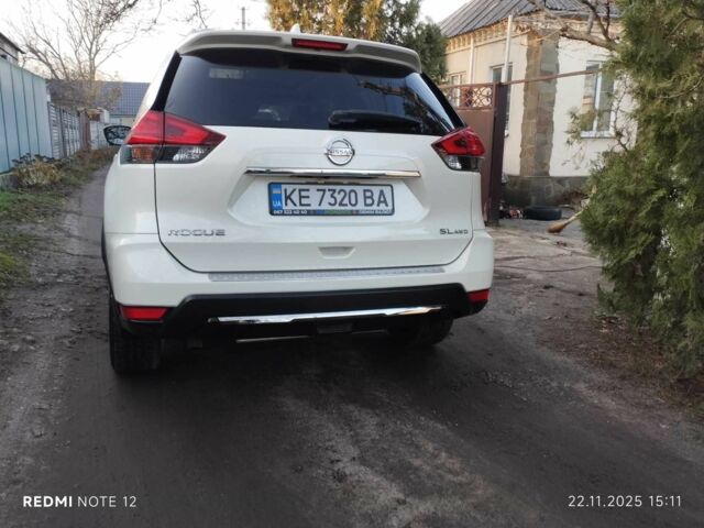 Белый Ниссан Rogue, объемом двигателя 0 л и пробегом 72 тыс. км за 14900 $, фото 11 на Automoto.ua
