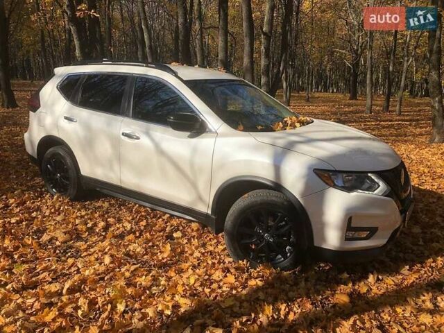 Білий Ніссан Rogue, об'ємом двигуна 2.49 л та пробігом 178 тис. км за 15000 $, фото 38 на Automoto.ua