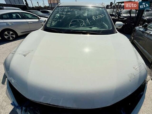 Белый Ниссан Rogue, объемом двигателя 2.49 л и пробегом 85 тыс. км за 7000 $, фото 4 на Automoto.ua