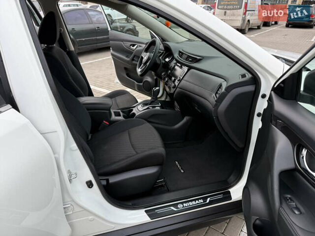 Білий Ніссан Rogue, об'ємом двигуна 2.5 л та пробігом 151 тис. км за 12950 $, фото 50 на Automoto.ua