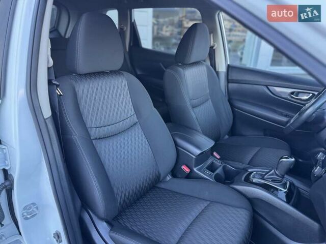 Белый Ниссан Rogue, объемом двигателя 2.5 л и пробегом 81 тыс. км за 17500 $, фото 25 на Automoto.ua