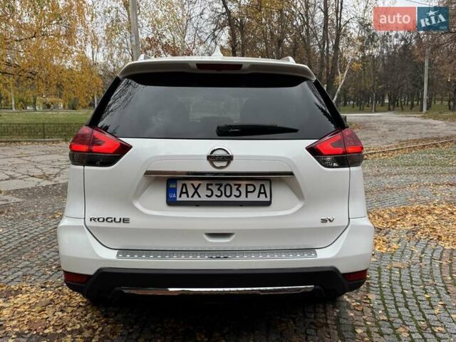 Белый Ниссан Rogue, объемом двигателя 2.49 л и пробегом 88 тыс. км за 14200 $, фото 9 на Automoto.ua