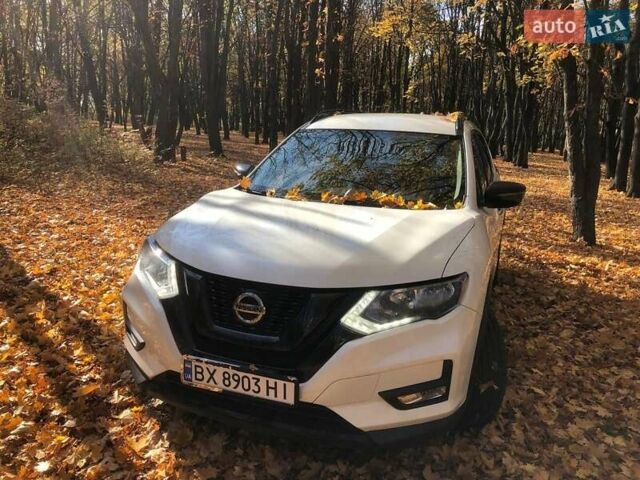 Білий Ніссан Rogue, об'ємом двигуна 2.49 л та пробігом 178 тис. км за 15000 $, фото 13 на Automoto.ua