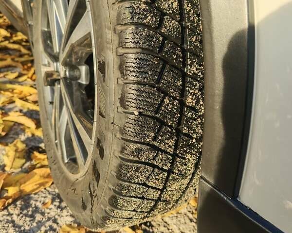 Белый Ниссан Rogue, объемом двигателя 2.49 л и пробегом 140 тыс. км за 15499 $, фото 20 на Automoto.ua