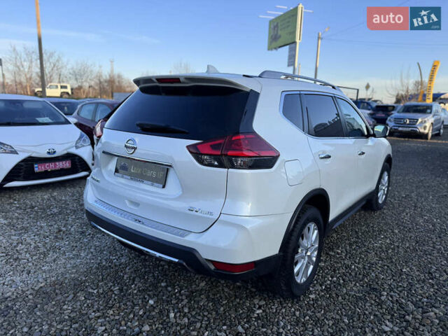Белый Ниссан Rogue, объемом двигателя 2.5 л и пробегом 151 тыс. км за 14300 $, фото 13 на Automoto.ua